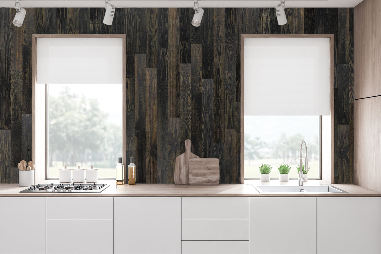 Barnwood in Blackened