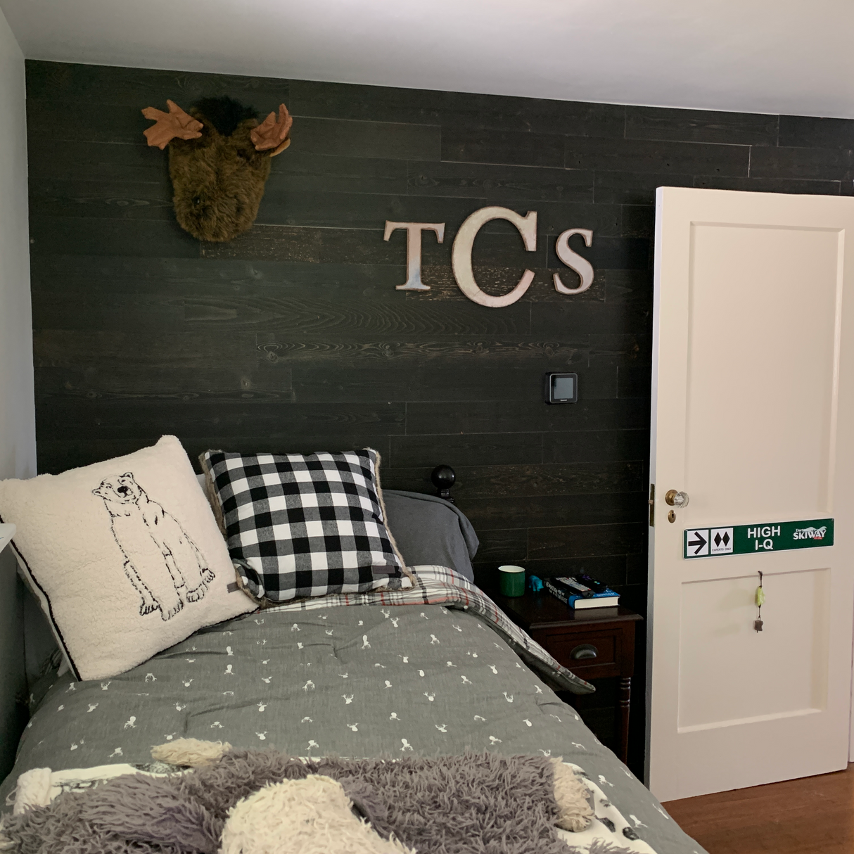 Reclaimed Wood in Black Ice